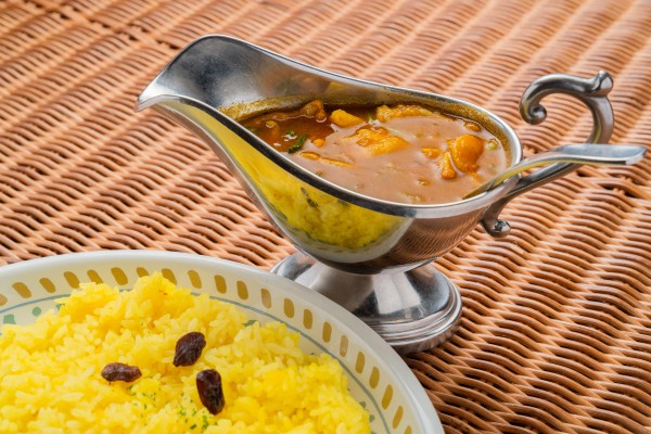 チキンカレー（★★★やや辛口）