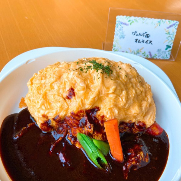 ヴェルデ風オムライス