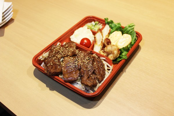 国産牛カルビ弁当