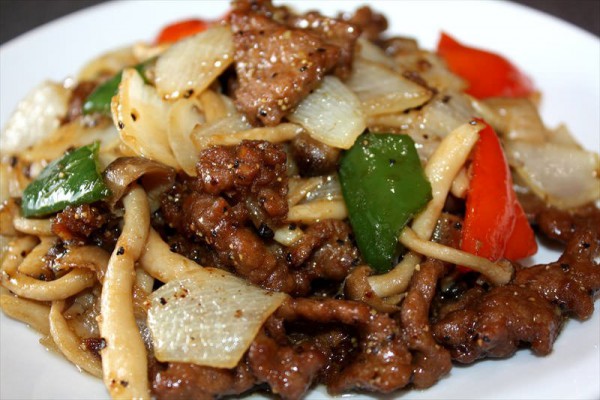 牛肉と長芋の黒胡椒炒め