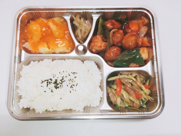 中華酢豚弁当（エビチリ弁当、エビマヨ弁当、海鮮八宝菜弁当）
