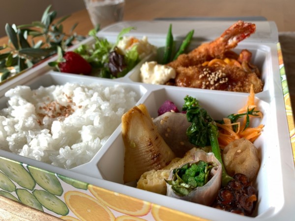 オリーブ弁当