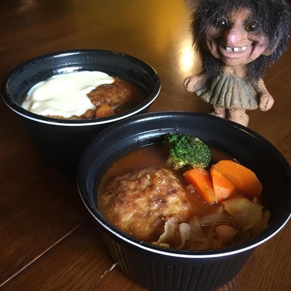 煮込みハンバーグ