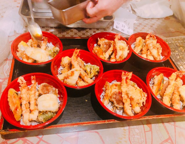 天丼　目の前で揚げて熱々❗️