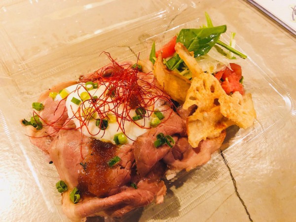 ローストビーフ丼