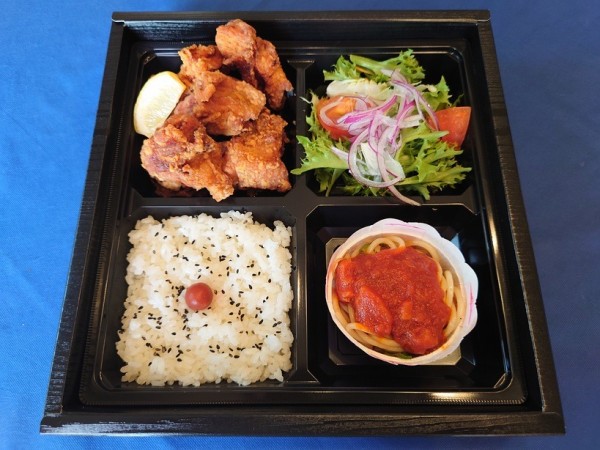 唐揚げ弁当
