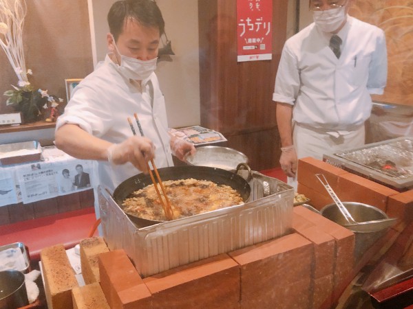 天ぷら盛り合わせ　アツアツ目の前で揚げます❣️