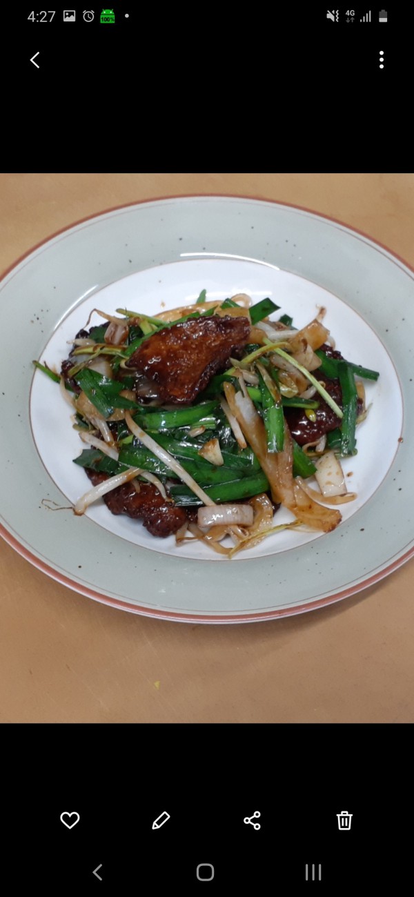 レバニラ定食