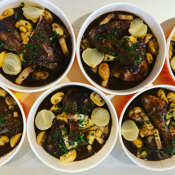 和牛ほほ肉の赤ワイン煮込み