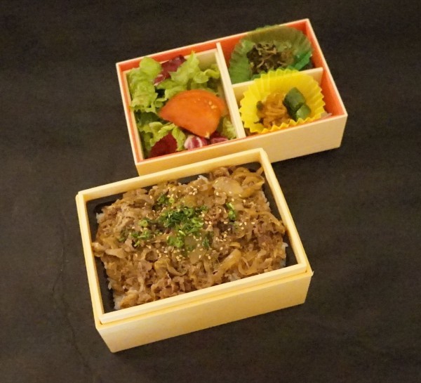 霜ふり牛肉弁当
