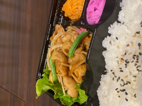 スタミナホルモン弁当