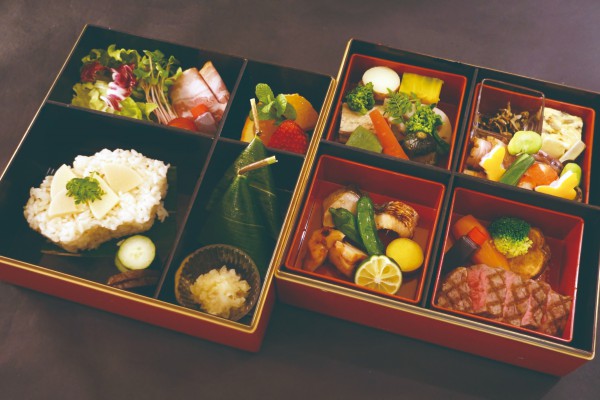 小会席料理弁当  柿　(上ステーキ)