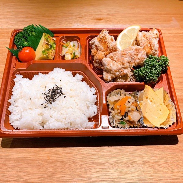 焼き鳥屋さんが作る絶品唐揚げ弁当