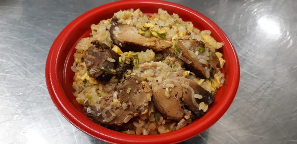 自家製チャーシューゴロゴロカレーチャーハン