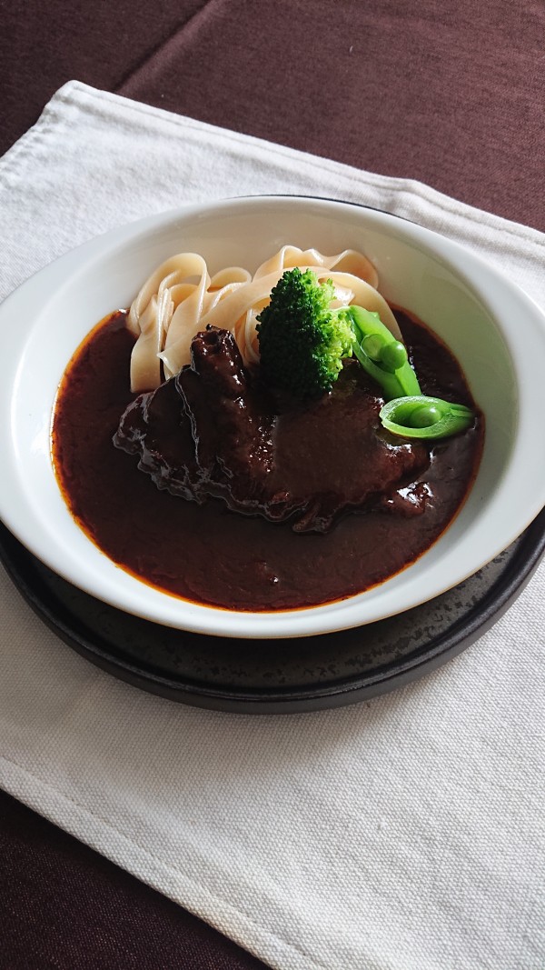 国産牛頬肉 赤ワインたっぷり煮込み