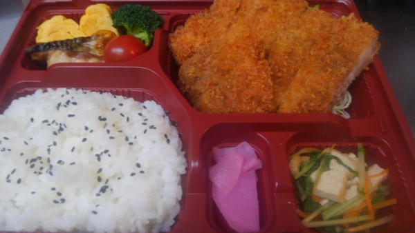 ロースカツ弁当