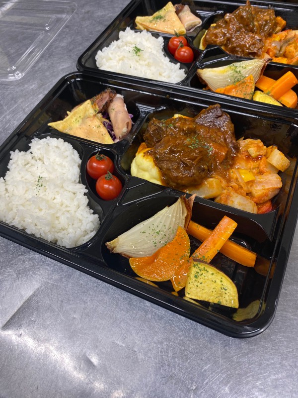 牛ホホ肉の赤ワイン煮弁当