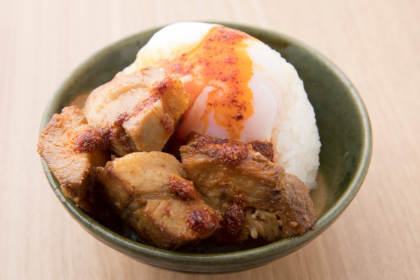 辛玉めし(からたまめし)
