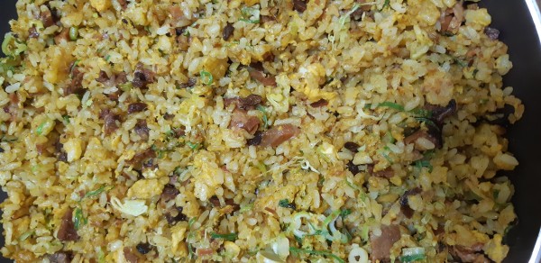 自家製チャーシュー入りカレーチャーハン